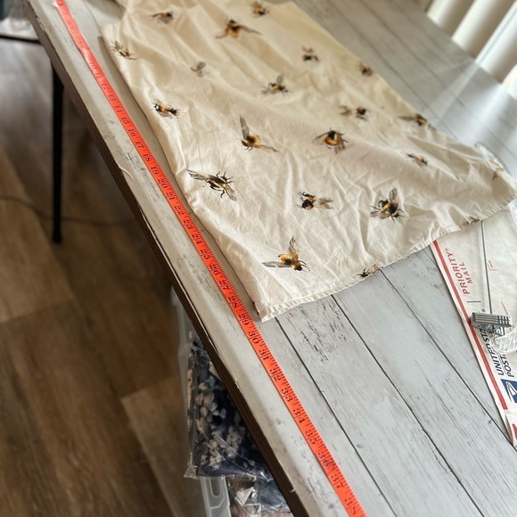 Victoria Beckham Target Girls Bee Print Cap Sleeve Peasant Dress Size L - Picture 4 of 6